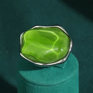 Bagues vintage irrégulières en résine verte accessoires, grandes bagues fantaisie couleur argent, bijoux de luxe de créateur